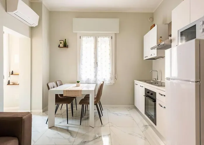 Freeland House * Parma