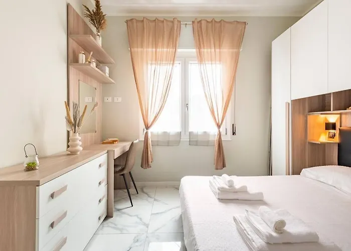 Daire Freeland House *